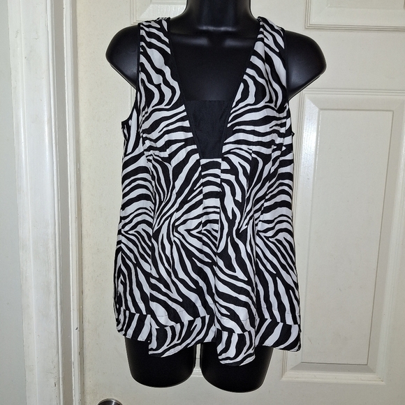 Banana Republic zebra striped tankk top size 8 - Picture 1 of 4